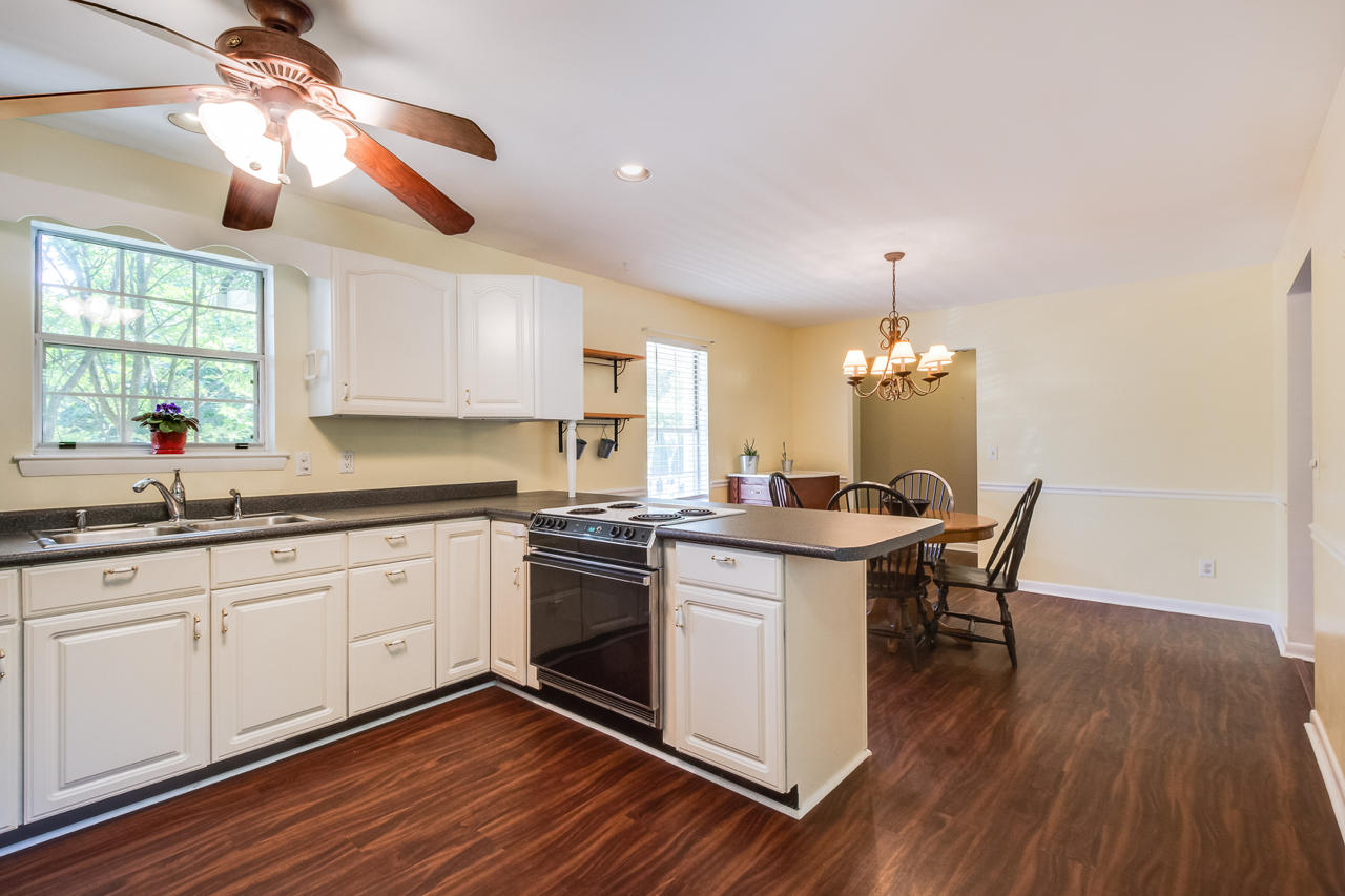11220 McGhee Road Apison, TN 37302 - Photo 5 of 21 11220 McGhee Apison, TN 37302 - 05