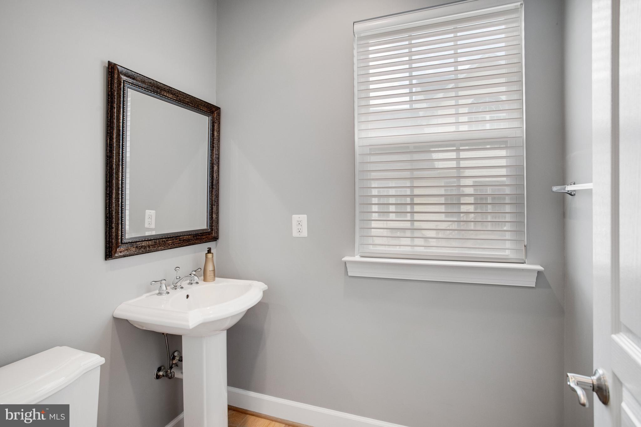 16340 Sandy Ridge Court Woodbridge, VA 22191 - Photo 20 of 60 Gallery Image 20