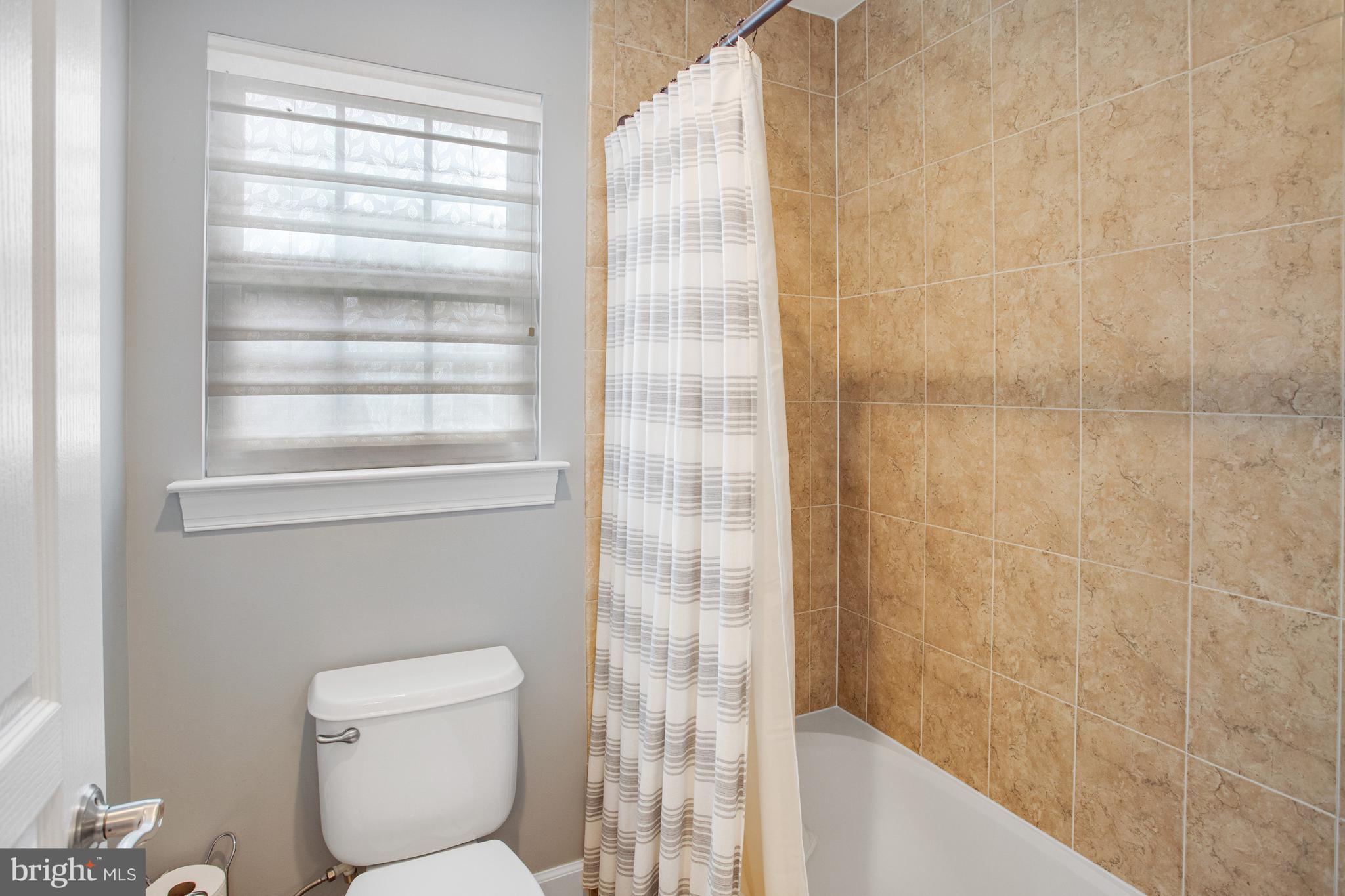 16340 Sandy Ridge Court Woodbridge, VA 22191 - Photo 34 of 60 Gallery Image 34
