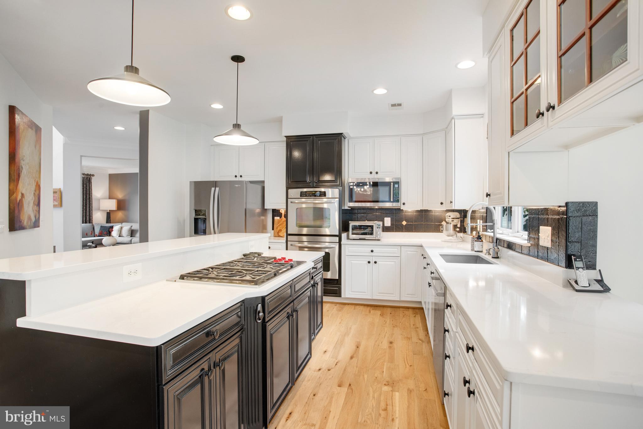 16340 Sandy Ridge Court Woodbridge, VA 22191 - Photo 10 of 60 Gallery Image 10