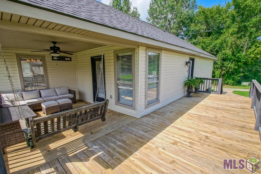 20878 Diversion Canal Road, Unit 1 St. Amant, LA 70774 - Photo 16 of 34 The Best Entertaining Spot