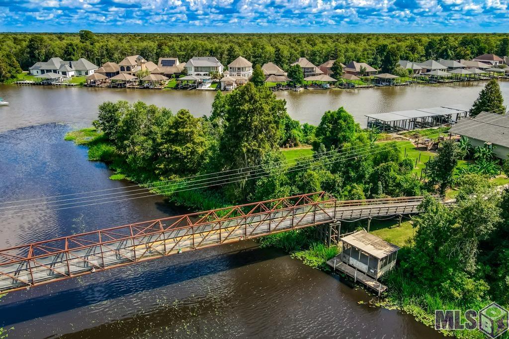 20878 Diversion Canal Road, Unit 1 St. Amant, LA 70774 - Photo 26 of 34