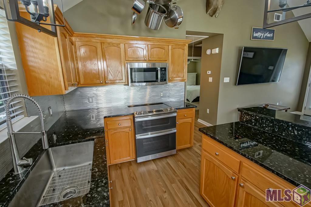 20878 Diversion Canal Road, Unit 1 St. Amant, LA 70774 - Photo 5 of 34 Well Equiped