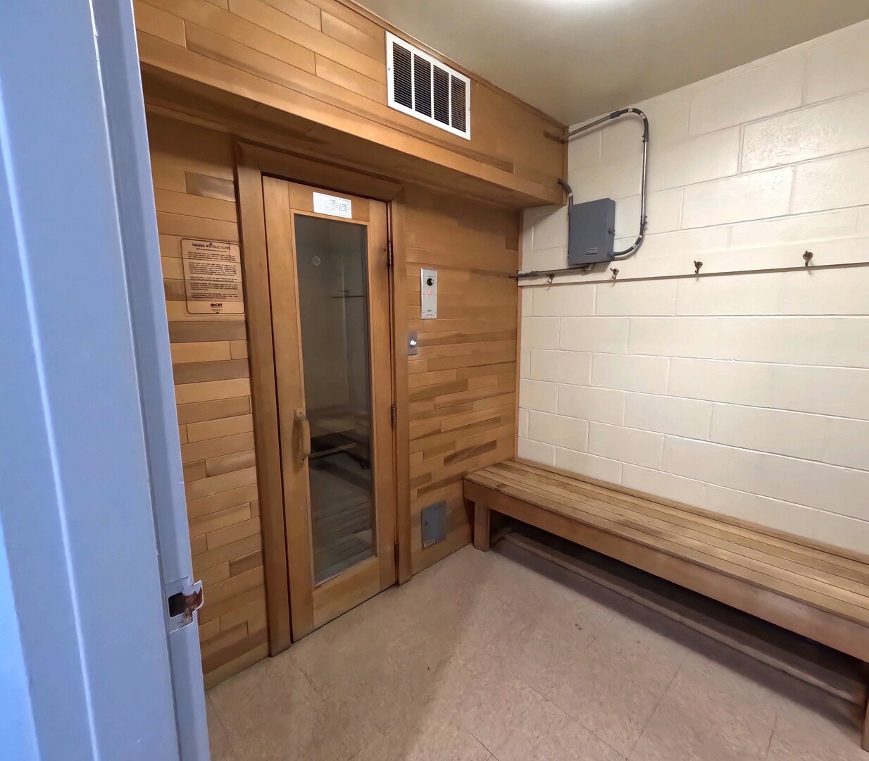 6325 North Sheridan Road, Unit 2003 Chicago, IL 60660 - Photo 13 of 17 a bathroom with a shower and a sink