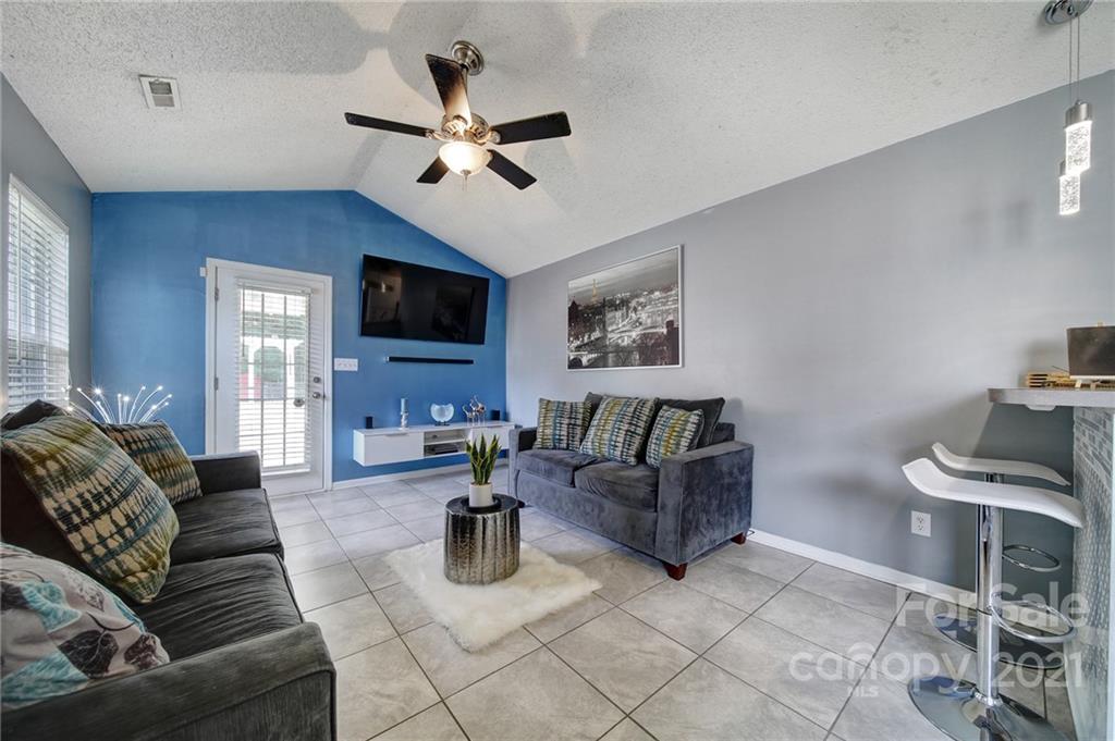 1244 Log Cabin Road Charlotte, NC 28213 - Photo 13 of 42 Gallery Image 13