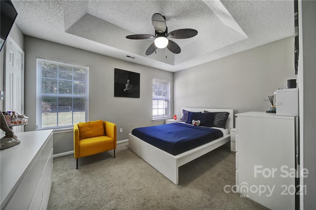 1244 Log Cabin Road Charlotte, NC 28213 - Photo 17 of 42 Gallery Image 17