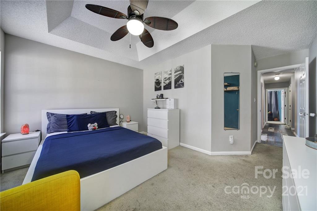 1244 Log Cabin Road Charlotte, NC 28213 - Photo 18 of 42 Gallery Image 18