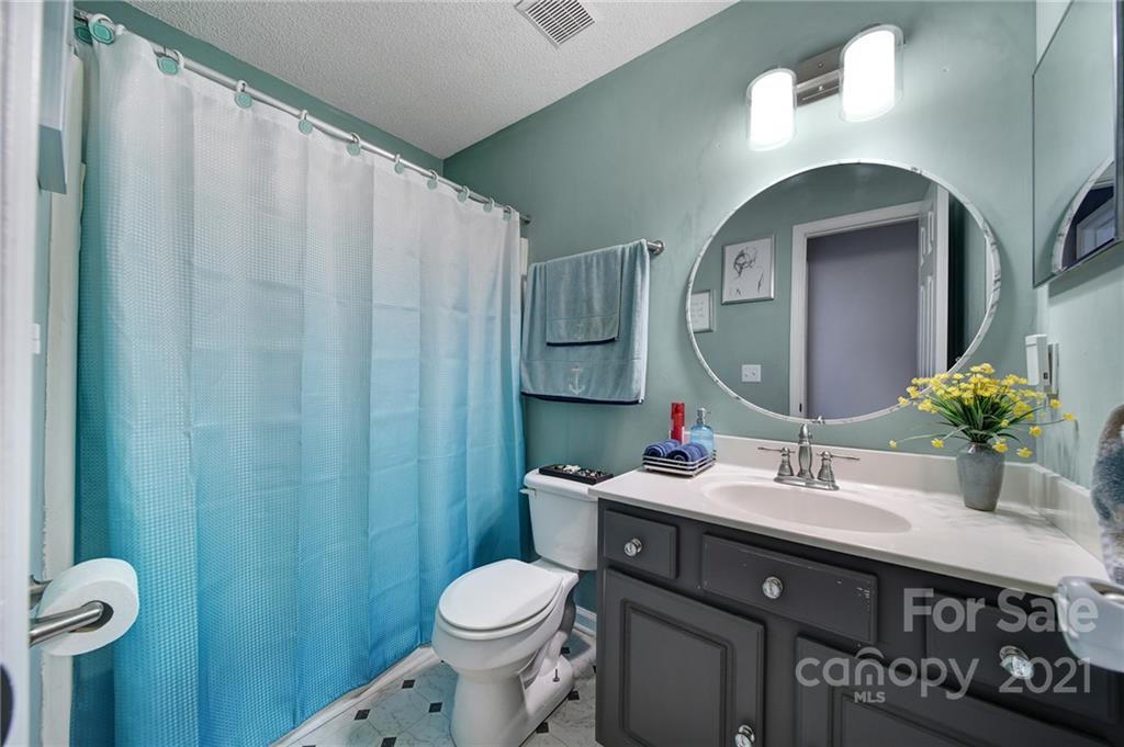 1244 Log Cabin Road Charlotte, NC 28213 - Photo 22 of 42 Gallery Image 22