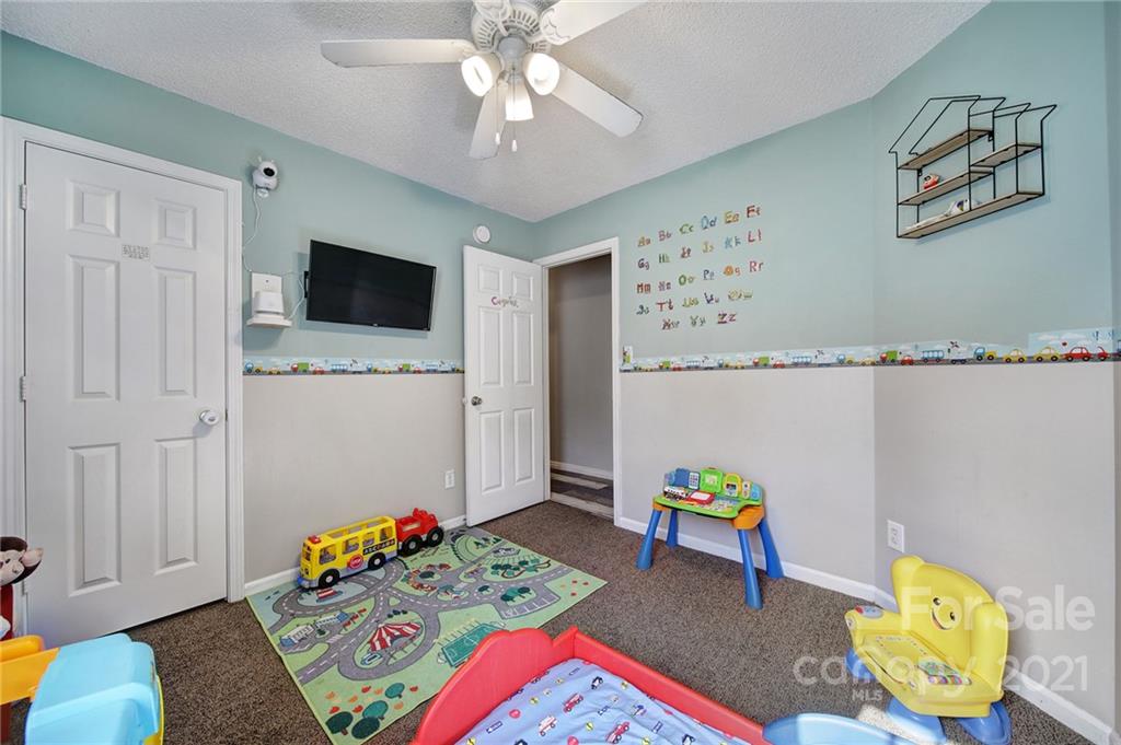 1244 Log Cabin Road Charlotte, NC 28213 - Photo 25 of 42 Gallery Image 25