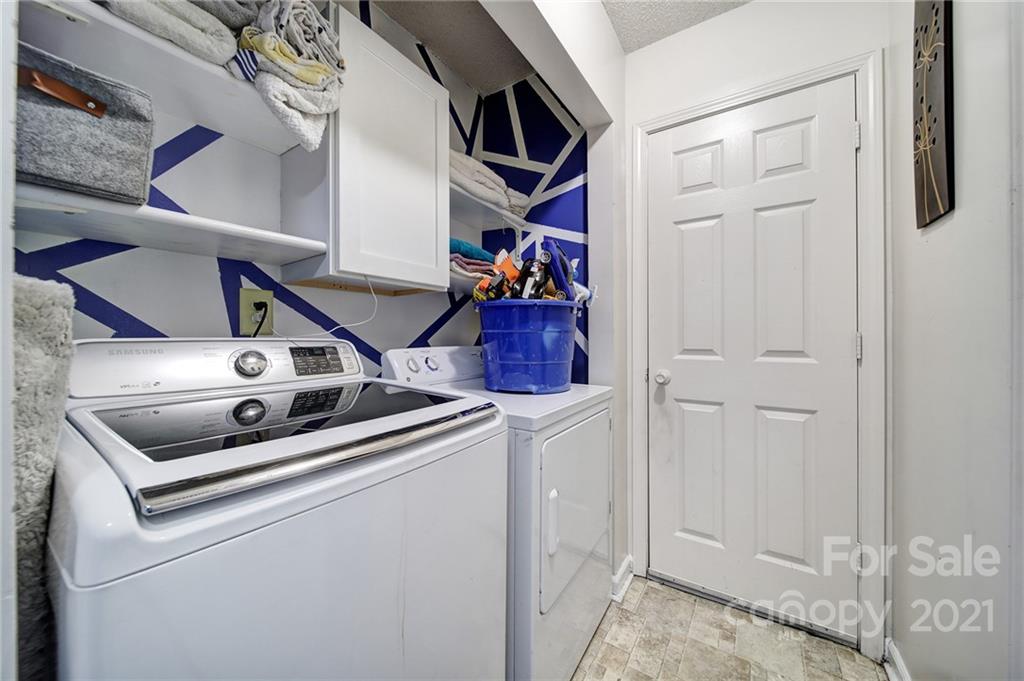 1244 Log Cabin Road Charlotte, NC 28213 - Photo 26 of 42 Gallery Image 26