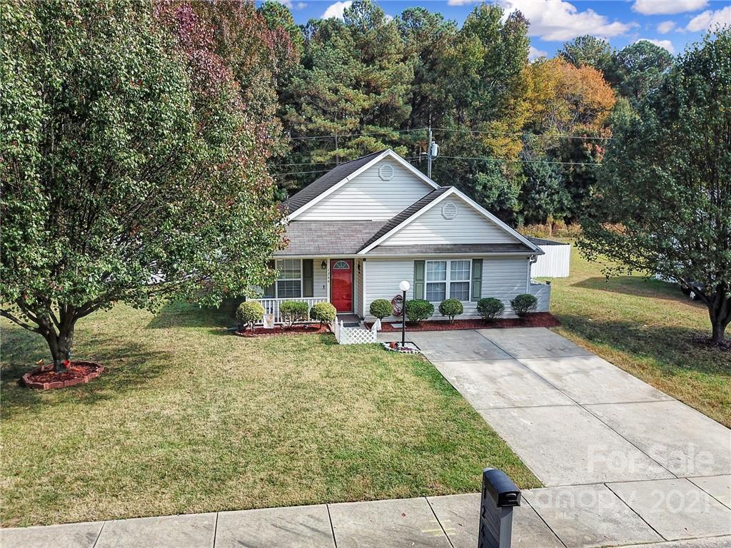 1244 Log Cabin Road Charlotte, NC 28213 - Photo 35 of 42 Gallery Image 35