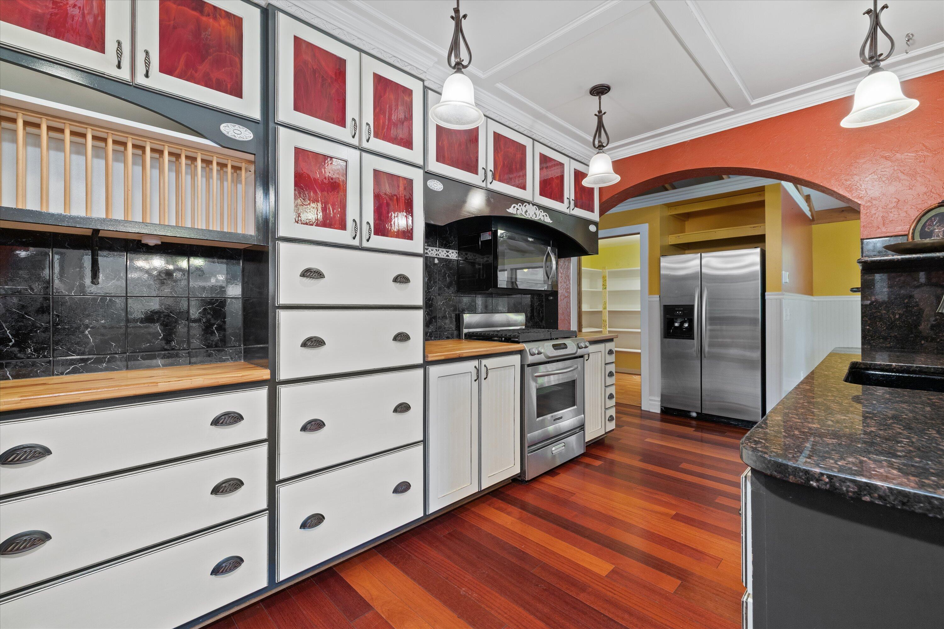 3609 Waterbury Lane Racine, WI 53403 - Photo 26 of 79 kitchen