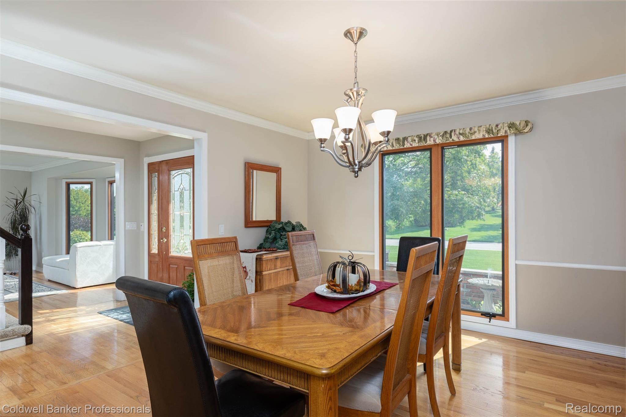 3472 Wedgewood Drive Rochester, MI 48306 - Photo 11 of 46 Dining Room with Crown and Chair Molding