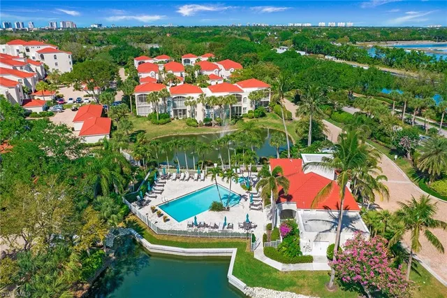 $625,000 | 1510 Clermont Drive, Unit A201, Naples, FL 34109
