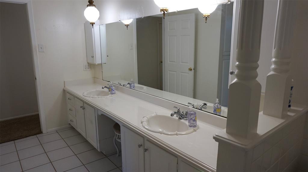 5013 Marble Falls Road Fort Worth, TX 76103 - Photo 23 of 37 Gallery Image 23