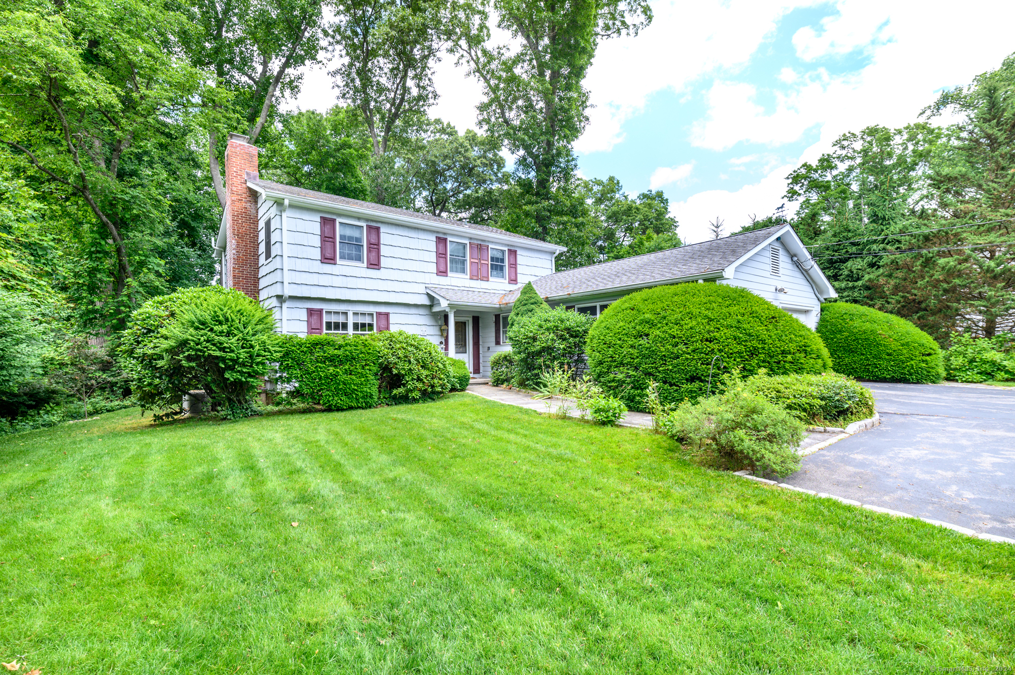 32 Brandywine Road Stamford, CT 06905 - Photo 1 of 1 Two car garage and ample off street parking