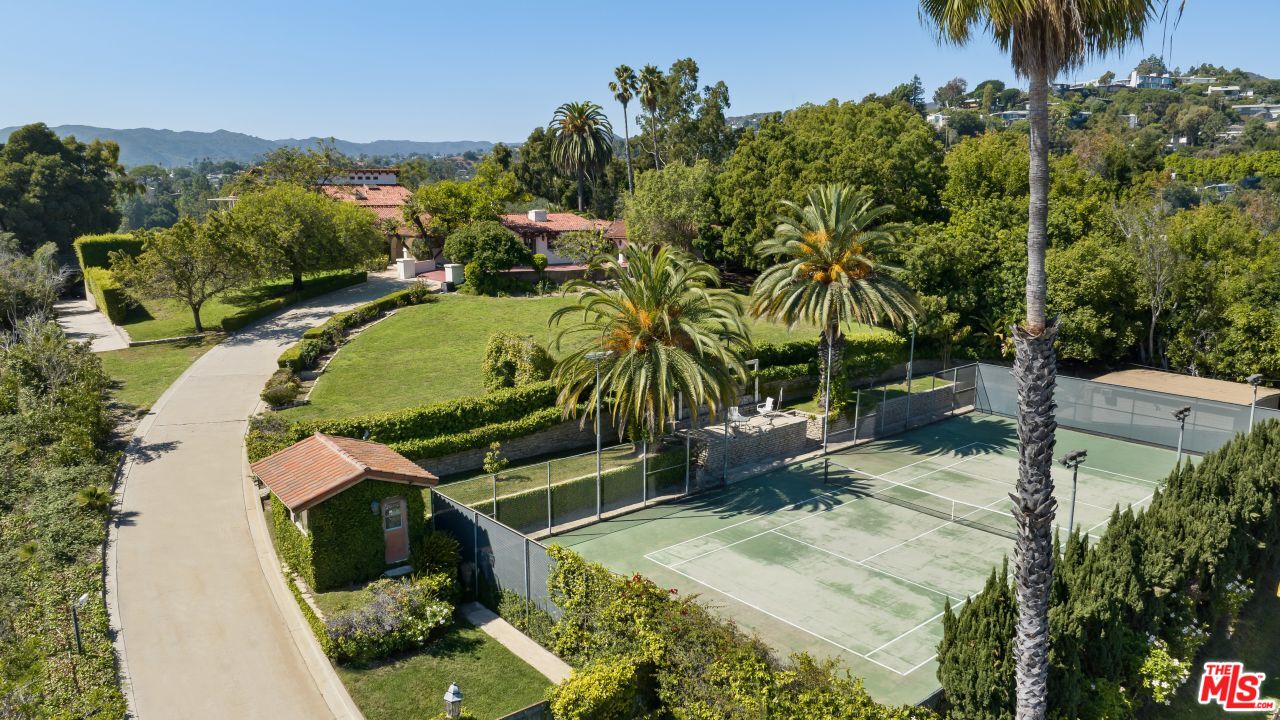 735 North Bonhill Rd  