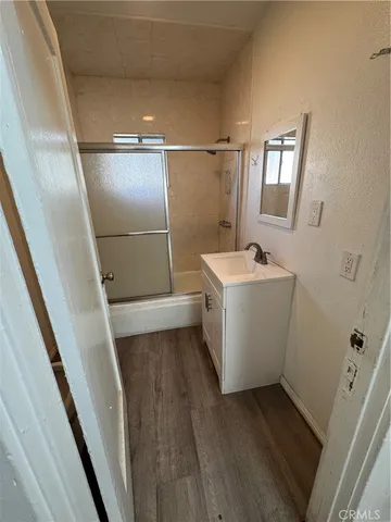 $2,800 | 3329 Alma Avenue, Unit FRONT, Lynwood, CA 90262