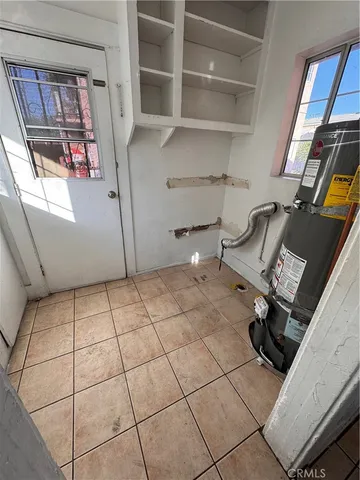 $2,800 | 3329 Alma Avenue, Unit FRONT, Lynwood, CA 90262