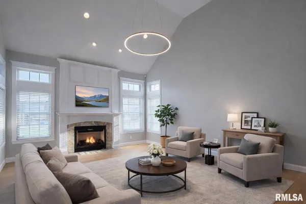 $535,000 | 6409 West Hazel Nut Drive, Edwards, IL 61528