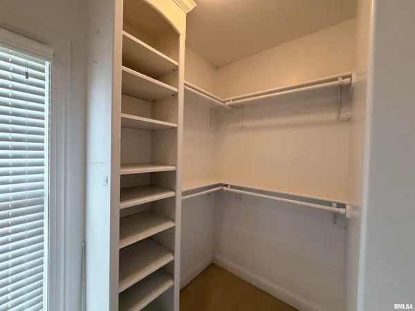 $535,000 | 6409 West Hazel Nut Drive, Edwards, IL 61528