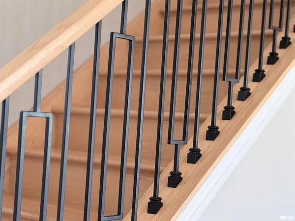 $535,000 | 6409 West Hazel Nut Drive, Edwards, IL 61528