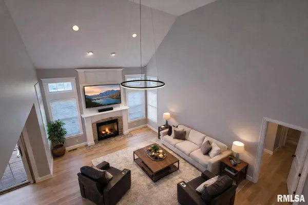 $535,000 | 6409 West Hazel Nut Drive, Edwards, IL 61528