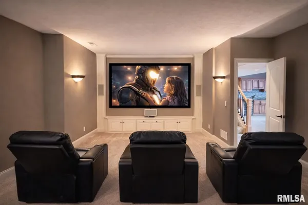$535,000 | 6409 West Hazel Nut Drive, Edwards, IL 61528