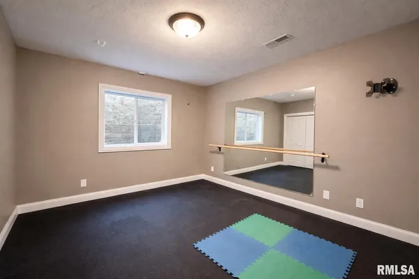 $535,000 | 6409 West Hazel Nut Drive, Edwards, IL 61528