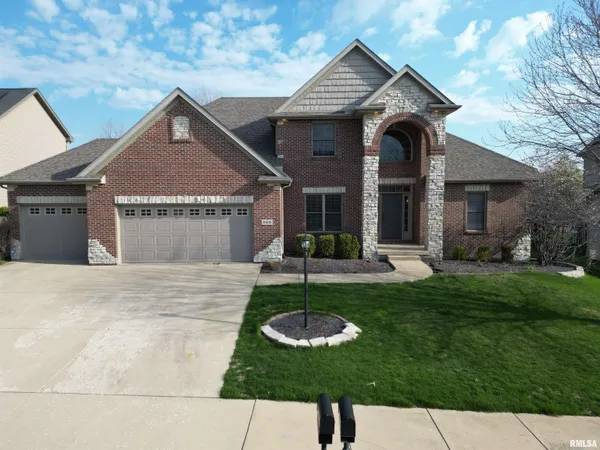 $535,000 | 6409 West Hazel Nut Drive, Edwards, IL 61528