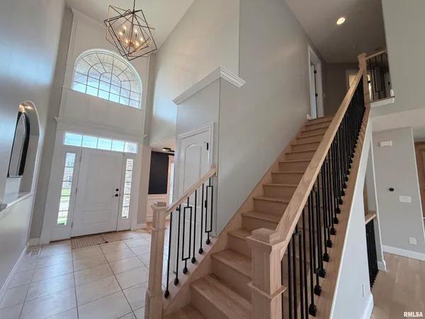 $535,000 | 6409 West Hazel Nut Drive, Edwards, IL 61528