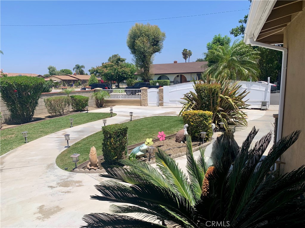 4751 Howard Street Montclair, CA 91763 - Photo 9 of 46