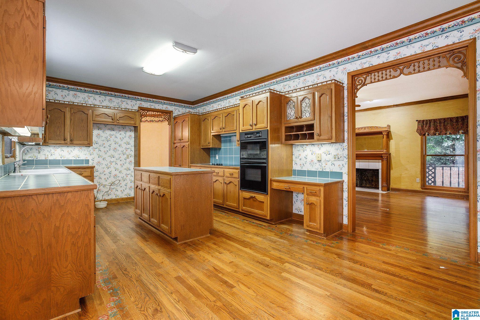 5212 Meadow Brook Road Birmingham, AL 35242 - Photo 5 of 14