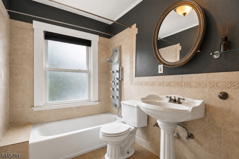 585 Ridge Street Newark, NJ 07104 - Photo 19 of 34