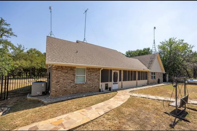 $334,900 | 159 County Road 1526, Morgan, TX 76671