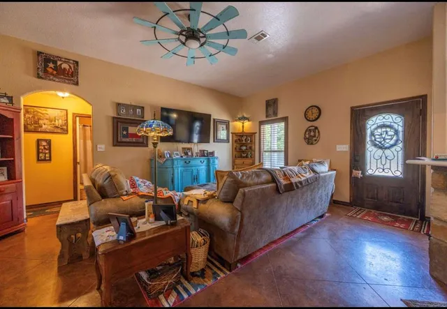 $334,900 | 159 County Road 1526, Morgan, TX 76671