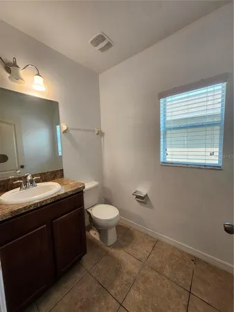 $2,000 | 949 Seminole Sky Drive, Ruskin, FL 33570