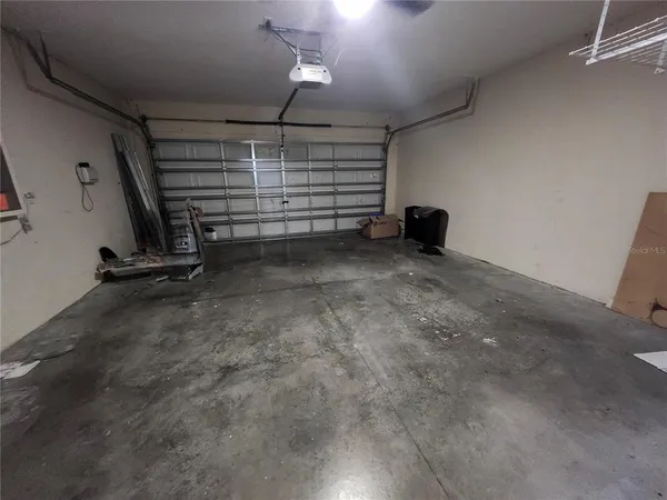 $2,000 | 949 Seminole Sky Drive, Ruskin, FL 33570