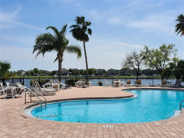 $2,000 | 949 Seminole Sky Drive, Ruskin, FL 33570