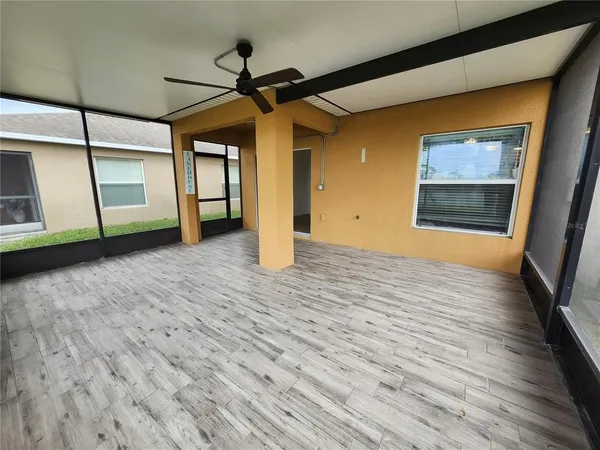 $2,000 | 949 Seminole Sky Drive, Ruskin, FL 33570