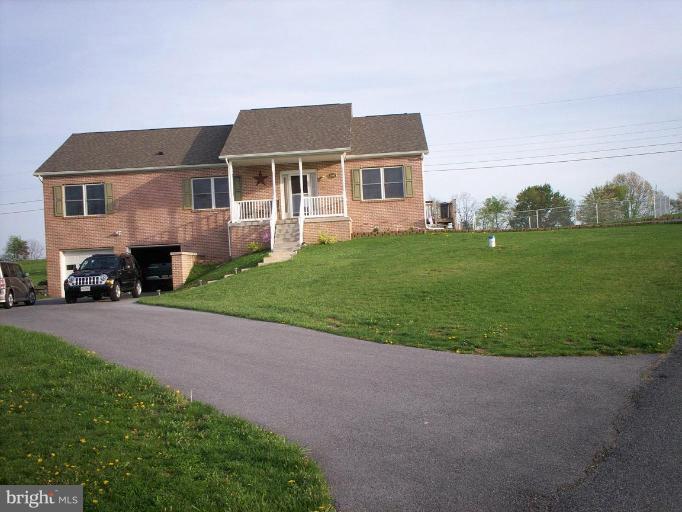 16445 Fairview Road Hagerstown, MD 21740 - Photo 1 of 11 Exterior (Main)