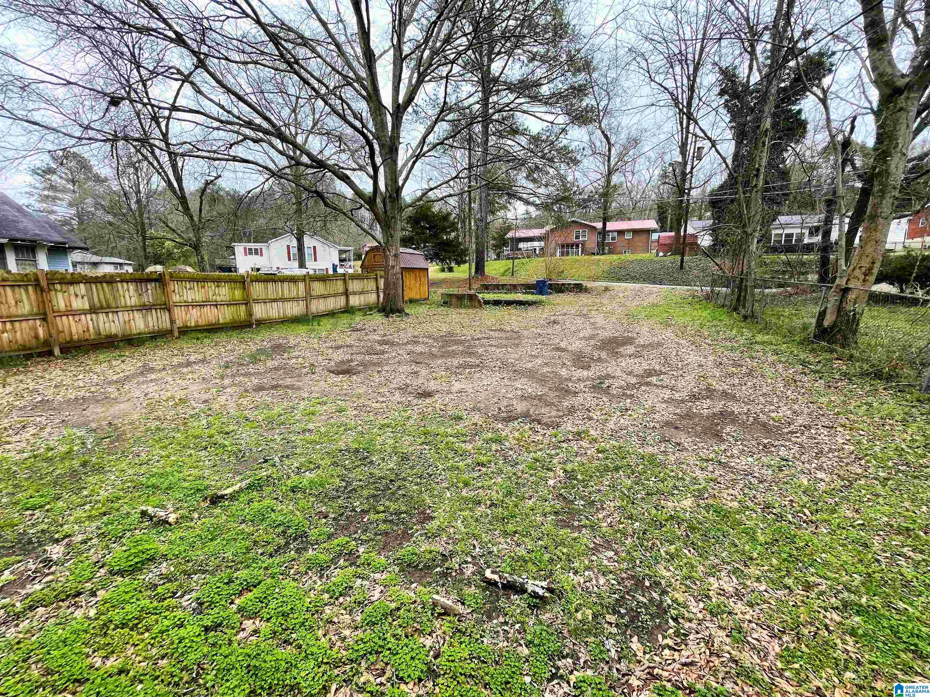1909 Rocky Hollow Road Anniston, AL 36207 - Photo 2 of 26