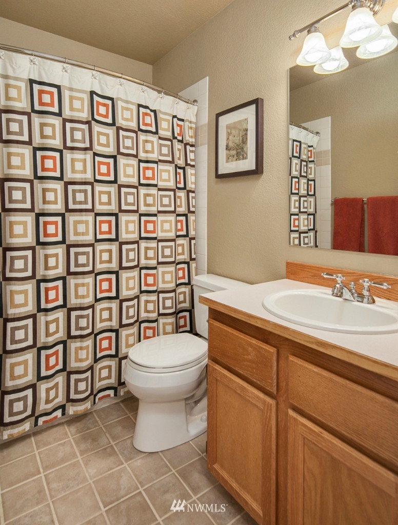23507 Meridian Avenue South Bothell, WA 98021 - Photo 13 of 20