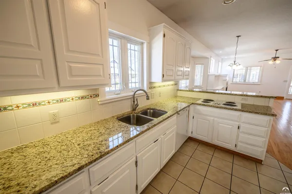 $435,000 | 401 Casa Bonita Drive, Lawrence, KS 66049