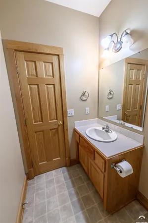 $435,000 | 401 Casa Bonita Drive, Lawrence, KS 66049