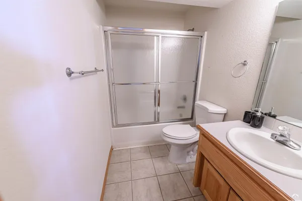 $435,000 | 401 Casa Bonita Drive, Lawrence, KS 66049