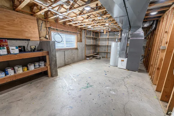 $435,000 | 401 Casa Bonita Drive, Lawrence, KS 66049