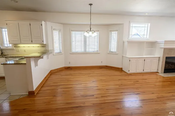 $435,000 | 401 Casa Bonita Drive, Lawrence, KS 66049