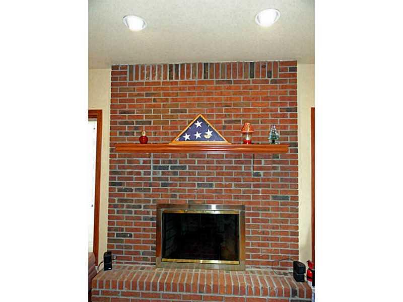 4 Renaissance Drive Irwin, PA 15642 - Photo 9 of 25 Other. Gas Log Fireplace in Family Room