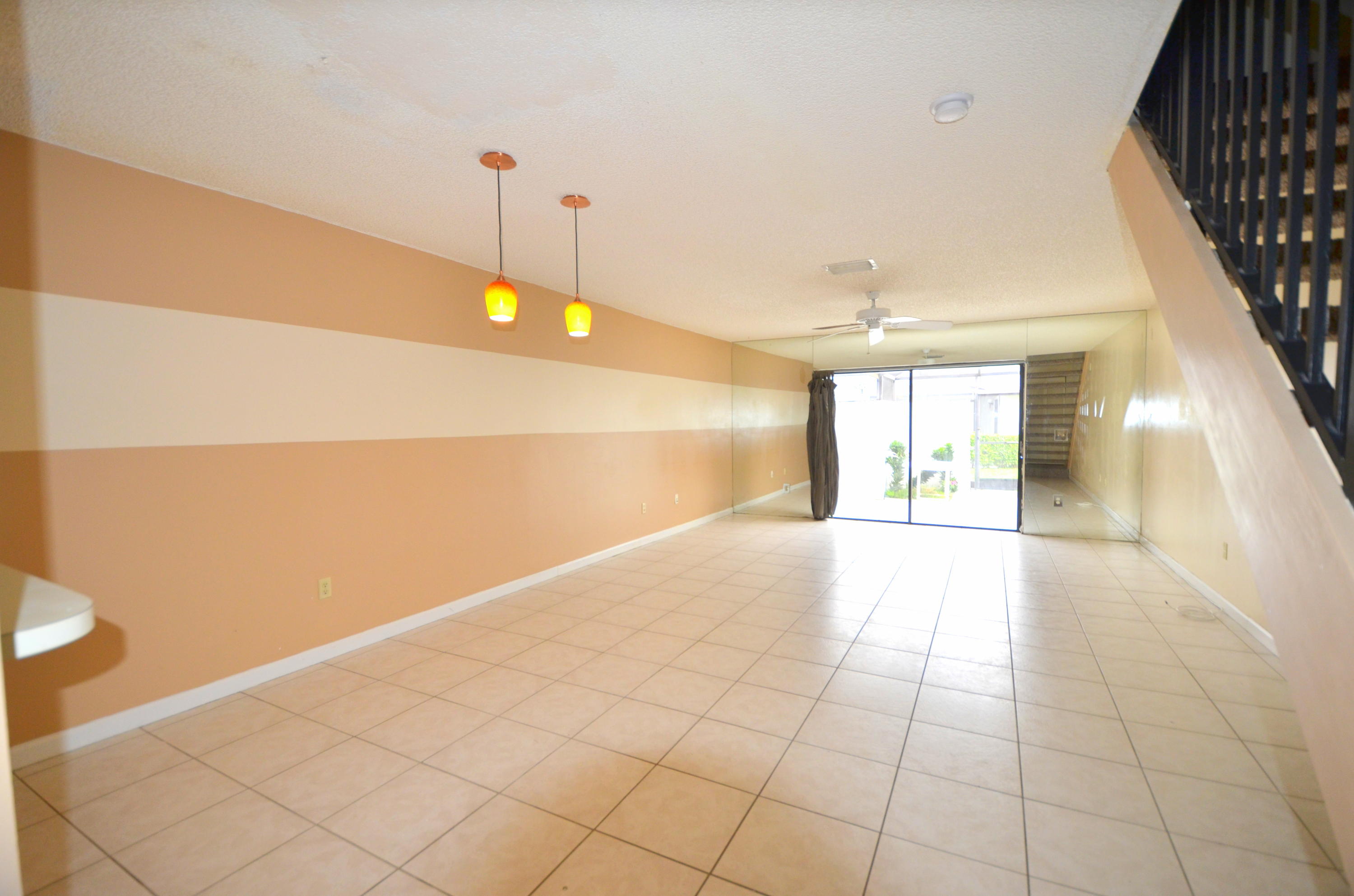 9109 Southwest 21st Street, Unit D Boca Raton, FL 33428 - Photo 5 of 22 DSC_4023